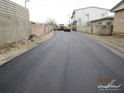 بازدید فرماندار گمیشان از اجرای طرح هادی(آسفالت معابر) روستای بصیر آباد