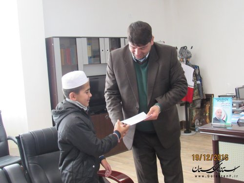 دیدار جمعی از اعضای فعال کانون پرورش فکری شهرستان گمیشان با فرماندار