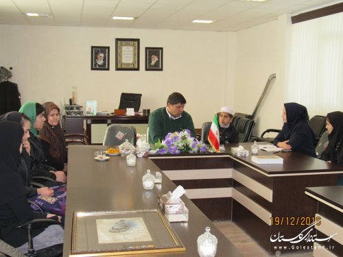 دیدار جمعی از اعضای فعال کانون پرورش فکری شهرستان گمیشان با فرماندار