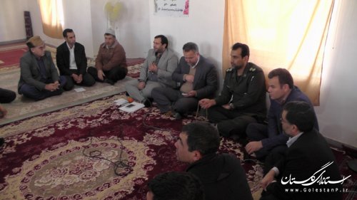 برگزاری جلسه رفع موانع اشتغال زایی و کارآفرینی در روستای فرخسر شهرستان مراوه تپه