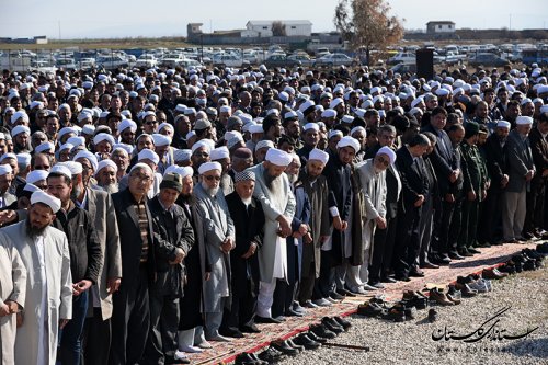 پیکر امام جمعه فقید اهل سنت بندر ترکمن تشییع شد