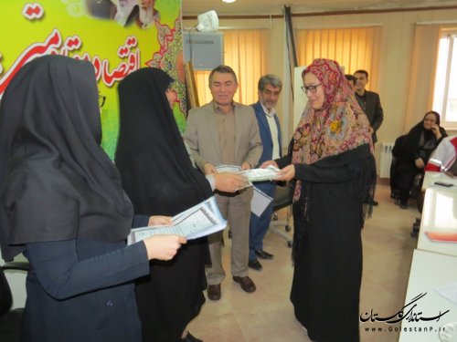 خود باوری بانوان،گسترش فرهنگ مشاوره،توسعه صنایع دستی مبتنی بر دانش بو می و فن آورین نوین