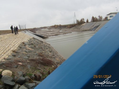 بازدید فرماندار گمیشان از سد تنظیمی لاستیکی خواجه نفس