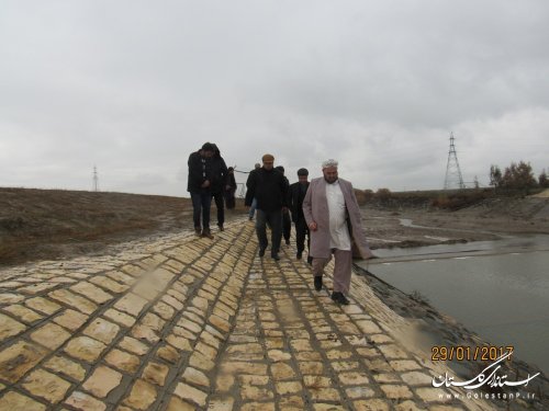 بازدید فرماندار گمیشان از سد تنظیمی لاستیکی خواجه نفس