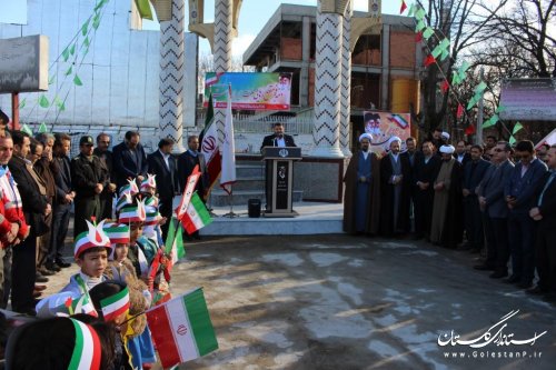 غبار روبی مزار شهدای شهرستان آزادشهر به مناسبت دهه فجر