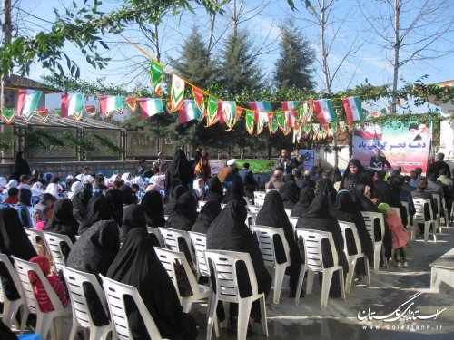 زنگ پیروزی انقلاب اسلامی در سال ۵۷ دنیا را بیدار کرد
