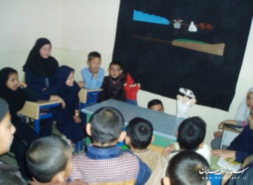آدم کوچولوی گرسنه مهمان دانش آموزان نوار صفر مرزی استان گلستان شد