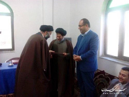 تقدیرازفعالان اجلاسیه ۴۰۰۰هزار شهید استان گلستان  در علی آباد کتول