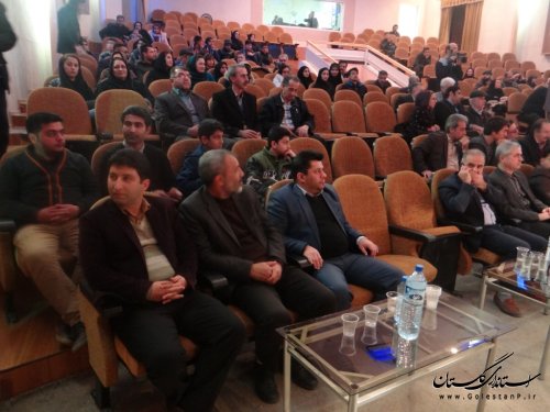 گزارش تصویری از مراسم شبی با شاعران گلستان در فاضل آباد