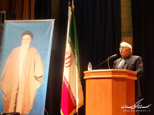 گزارش تصویری از مراسم شبی با شاعران گلستان در فاضل آباد