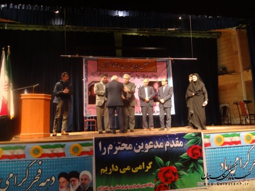 گزارش تصویری از مراسم شبی با شاعران گلستان در فاضل آباد