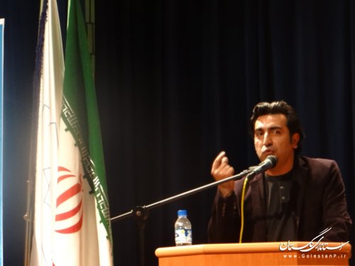 گزارش تصویری از مراسم شبی با شاعران گلستان در فاضل آباد