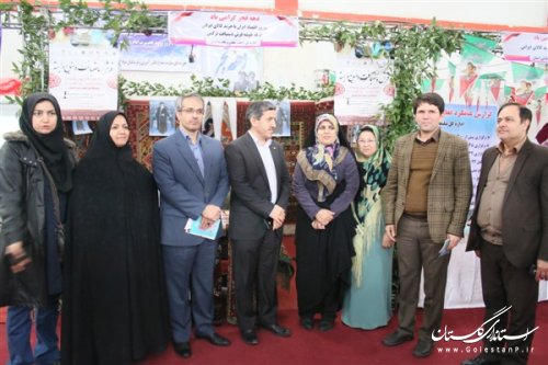 افتتاح نمایشگاه توانمندی های بانوان گلستانی درپنجمین روز از دهه فجر