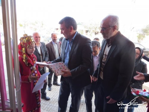 افتتاح نمایشگاه و فروشگاه محصولات کانون پرورش فکری در شهر آق قلا
