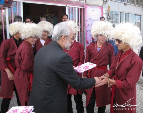 افتتاح چهارمین نمایشگاه و فروشگاه عرضه محصولات کانون پرورش فکری در شهر آق قلا