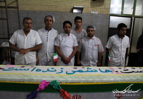 رونمایی از طولانی ترین کیک انقلاب اسلامی به طول 38 متر در شهرستان گالیکش