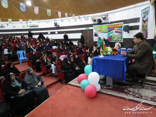 وقتی در یک زن توانمندی دیده شود هیچ‌کس نمی‌تواند مانع آن زن شود