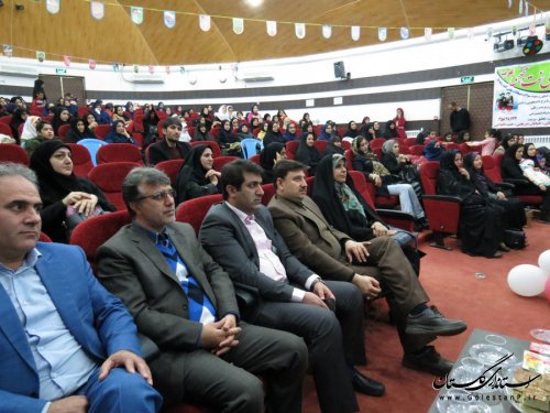وقتی در یک زن توانمندی دیده شود هیچ‌کس نمی‌تواند مانع آن زن شود