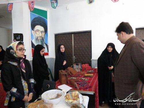 وقتی در یک زن توانمندی دیده شود هیچ‌کس نمی‌تواند مانع آن زن شود