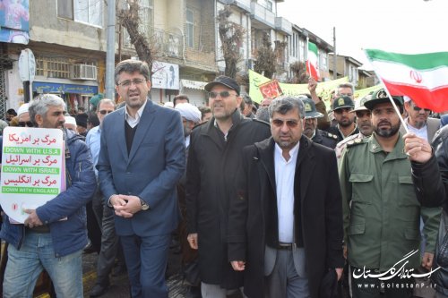 راهپیمایی باشکوه 22 بهمن در شهرستان  ترکمن برگزار شد