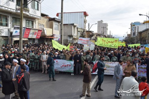 راهپیمایی باشکوه 22 بهمن در شهرستان  ترکمن برگزار شد