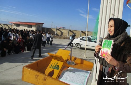 استقبال کودکان و نوجوانان از فعالیت های کانون گمیشان در ایام الله دهه فجر