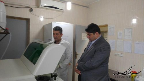 بازدید فرماندار گمیشان از آزمایشگاه مرکزی شهرستان