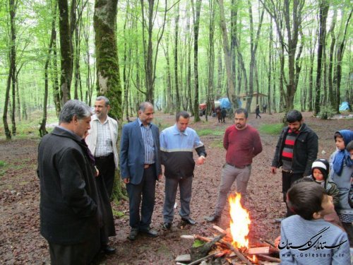 بازدید فرماندار بندرگز از مناطق تفریحی و تفرجگاههای جنگلی شهرستان در روز طبیعت