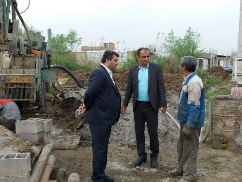 بازدید فرماندار شهرستان رامیان از عملیات اجرایی حفر چاه آب شرب شهر خان ببین