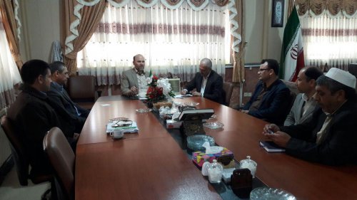 برگزاری نشست جمعی از نمایندگان کارخانجات شهرستان ترکمن با فرماندار