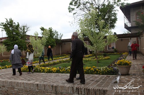 در بهار پرطراوت استان گلستان بازدید گردشگران از بافت تاریخی گرگان