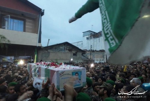 حضور فرماندار علی آبادکتول در مراسم استقبال و تشیع پیکر شهید مدافع حرم