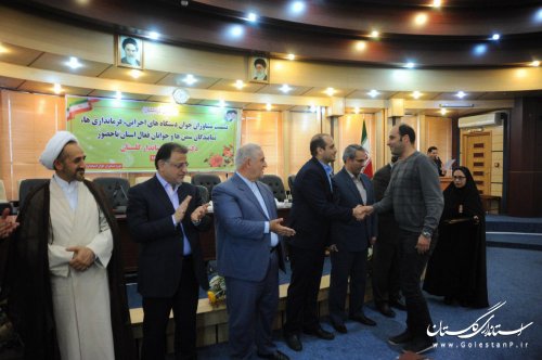جوانان در ساماندهی افکار عمومی برای انتخابات مسئولیت دارند