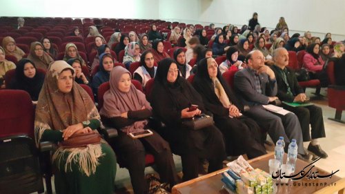 همایش "بانوان، حضور حداکثری" در شهرستان ترکمن برگزار شد