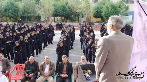 نواختن زنگ سپاس معلم در مدارس شهرستان آزادشهر
