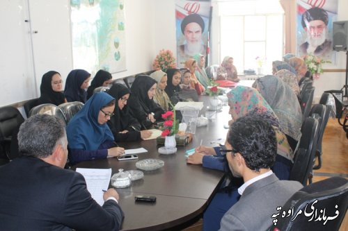 برگزاری نشست فرماندار با بانوان فرهیخته شهرستان مراوه تپه با محوریت انتخابات
