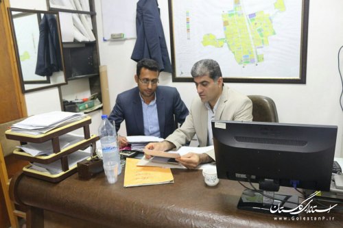 بازدیدمدیرکل وکارشناسان دفترشهری استانداری ازشهرداری وشورای اسلامی نگین شهر