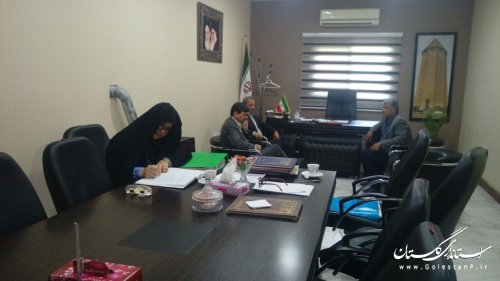 بازدیدمدیرکل وکارشناسان دفترشهری استانداری ازشهرداری وشورای اسلامی نگین شهر