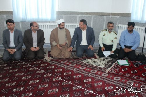 برگزاری نشست مسئولان انتخابات و کاندیداهای شورای شهر و روستاهای بخش مرکزی