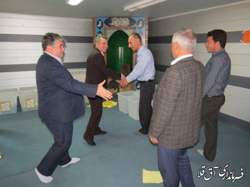 بازدید رئیس ستاد انتخابات شهرستان آق قلا از نحوه آماده سازی صندوق های اخذ رای