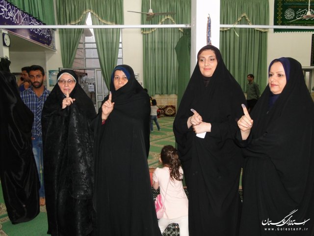 انتظار بندرگزی ها برای رای دادن در ساعات پایانی انتخابات