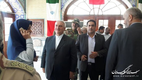 استاندار گلستان رای خود را به صندوق انداخت