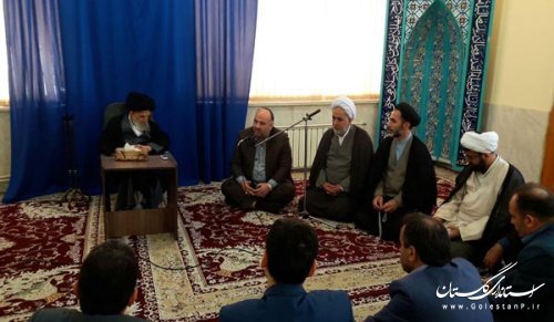 دیدار مدیر کل و کارکنان زندانهای استان گلستان به مناسبت هفته قوه قضاییه با آیت الله میبدی