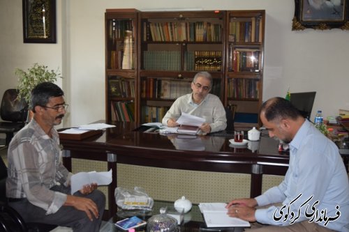 بررسی مشکلات شهروندان دردیدار چهره به چهره با فرماندار