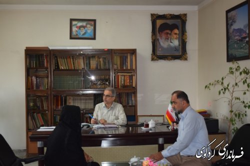 بررسی مشکلات شهروندان دردیدار چهره به چهره با فرماندار