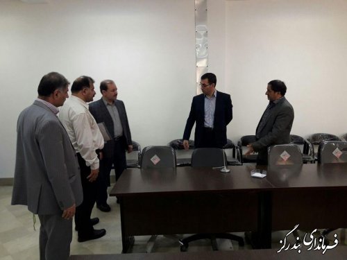 مدیرکل اداری و مالی استانداری از فرمانداری  و بخشداریهای تابعه شهرستان بندرگز دیدارکرد