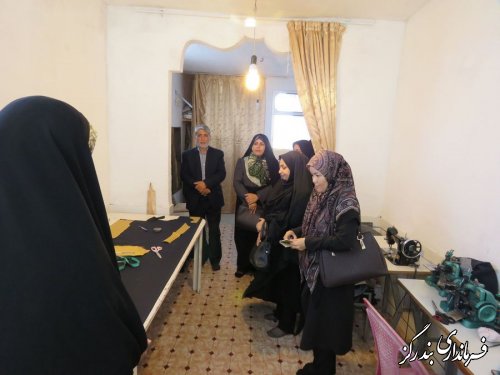 بازدید مدیرکل امور بانوان  و خانواده استانداری از دو واحد تولیدی در بندرگز
