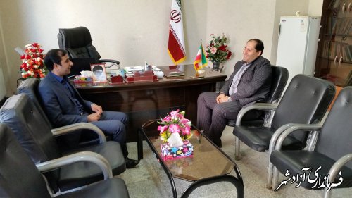 نشست بخشدار مرکزی و رئیس بنیاد مسكن انقلاب اسلامي شهرستان آزادشهر