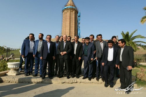 بازدید استاندار گلستان از برج قابوس و میدان سوارکاری گنبدکاووس