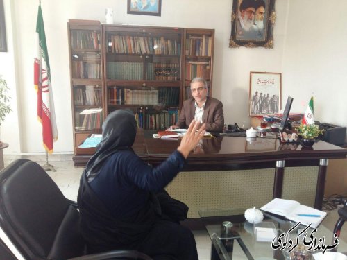 امروز سه شنبه تعدادی از شهروندان با فرماندار کردکوی دیدار کردند